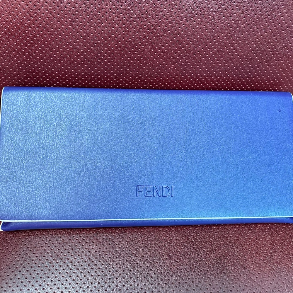 Fendi sunglasses - Picture 5 of 6